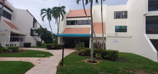 property at 301 Racquet Club Rd