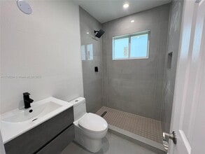 5300 NW 25th Ave in Miami, FL - Building Photo - Building Photo