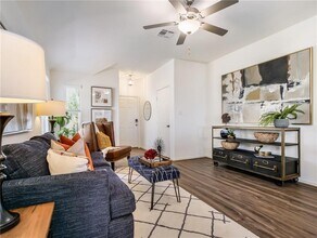 113 High Plains Pass in Liberty Hill, TX - Building Photo - Building Photo