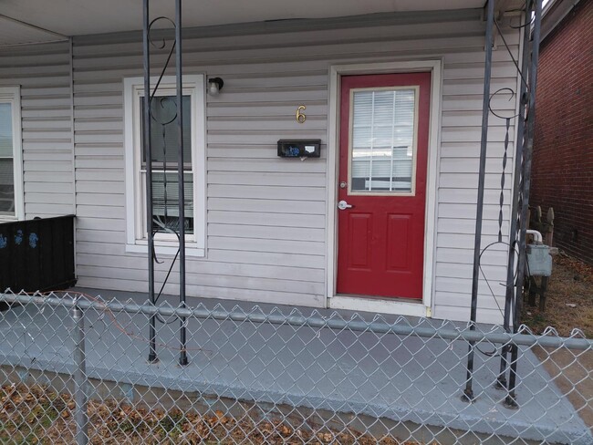 6 W 1st St in Cumberland, MD - Building Photo - Building Photo