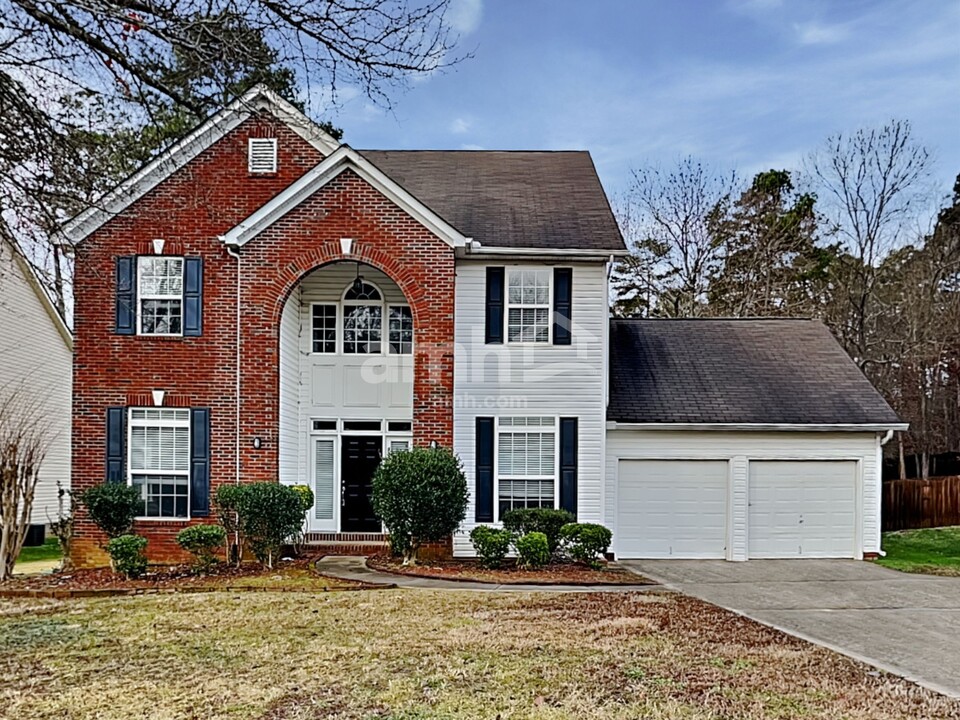 2329 Tory Oak Pl in Matthews, NC - Building Photo