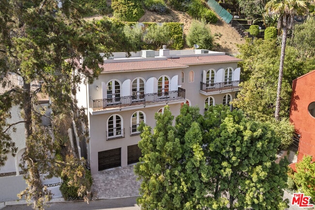 property at 2422 Cazaux Pl