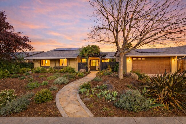 property at 1118 Marina Cir