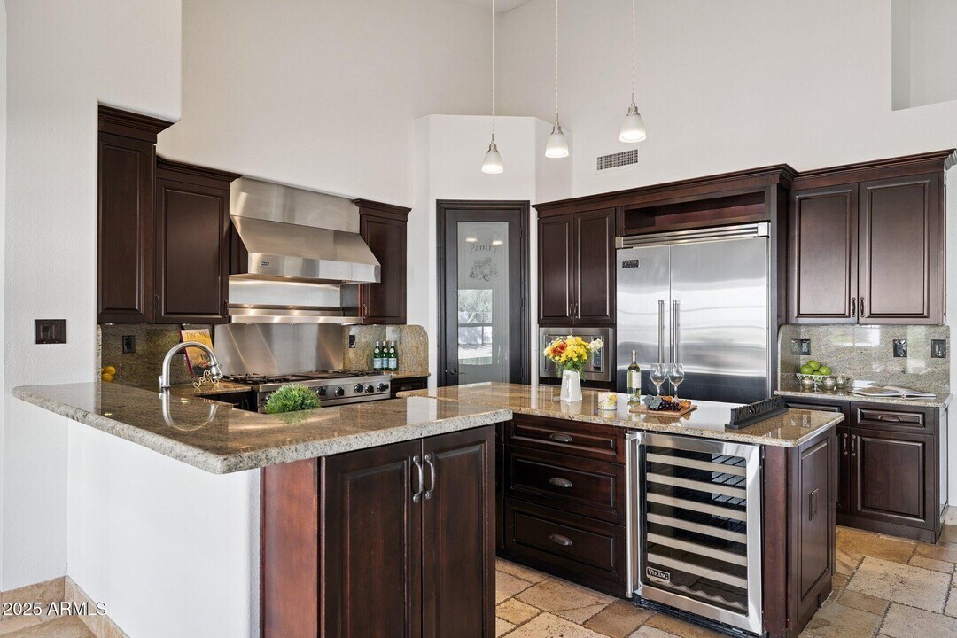 12512 E Cortez Dr in Scottsdale, AZ - Building Photo