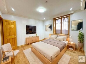 172 STREET, Unit 1 in Queens, NY - Building Photo - Building Photo