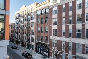 124-126 N 2nd St in Philadelphia, PA - Building Photo