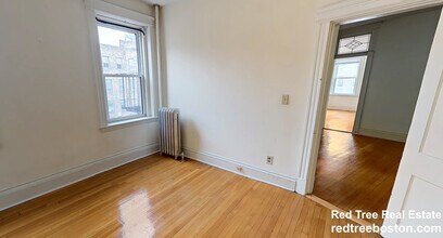 106 Queensberry St in Boston, MA - Building Photo - Building Photo