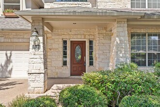 5724 Brittlyns Ct in Austin, TX - Building Photo - Building Photo