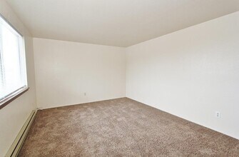 1576 W Sandalwood Dr in Meridian, ID - Building Photo - Building Photo