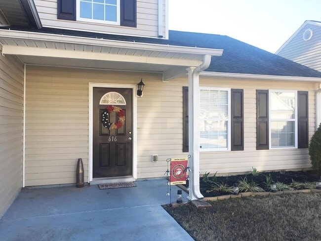 616 Fountain Brook Ln in Fountain Inn, SC - Building Photo - Building Photo