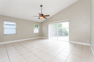2724 Burwood Ave in Orlando, FL - Building Photo - Building Photo