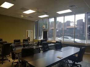 2700 W Belmont Ave in Chicago, IL - Building Photo - Building Photo