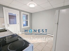 73 Kennedy Memorial Dr in Waterville, ME - Building Photo - Building Photo