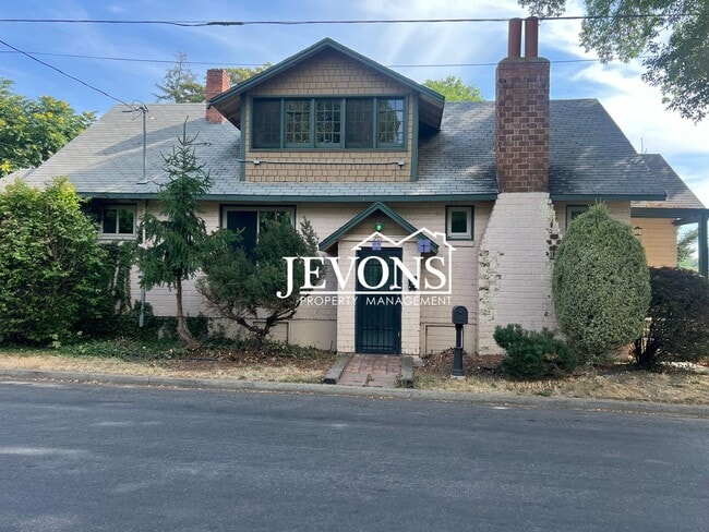 201 N 36th Ave