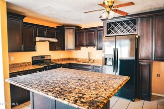10818 Ivanhoe Dr in El Paso, TX - Foto de edificio - Building Photo