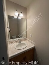 13840 SE 131st Ave in Clackamas, OR - Building Photo - Building Photo