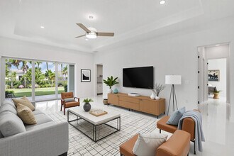 10815 Stellar Cir in Palm Beach Gardens, FL - Building Photo - Building Photo