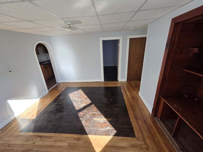 66 Cutler St, Unit 1 in Worcester, MA - Foto de edificio - Building Photo