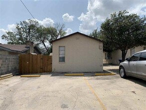 2803 Okane St in Laredo, TX - Building Photo - Building Photo