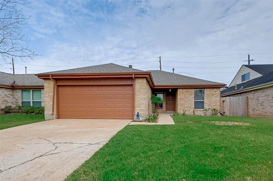 2531 Planters Row in Sugar Land, TX - Building Photo