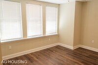 5619 Warrington Ave photo'