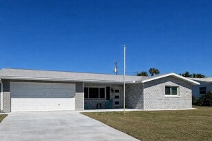139 Beau Rivage Dr in Ormond Beach, FL - Building Photo