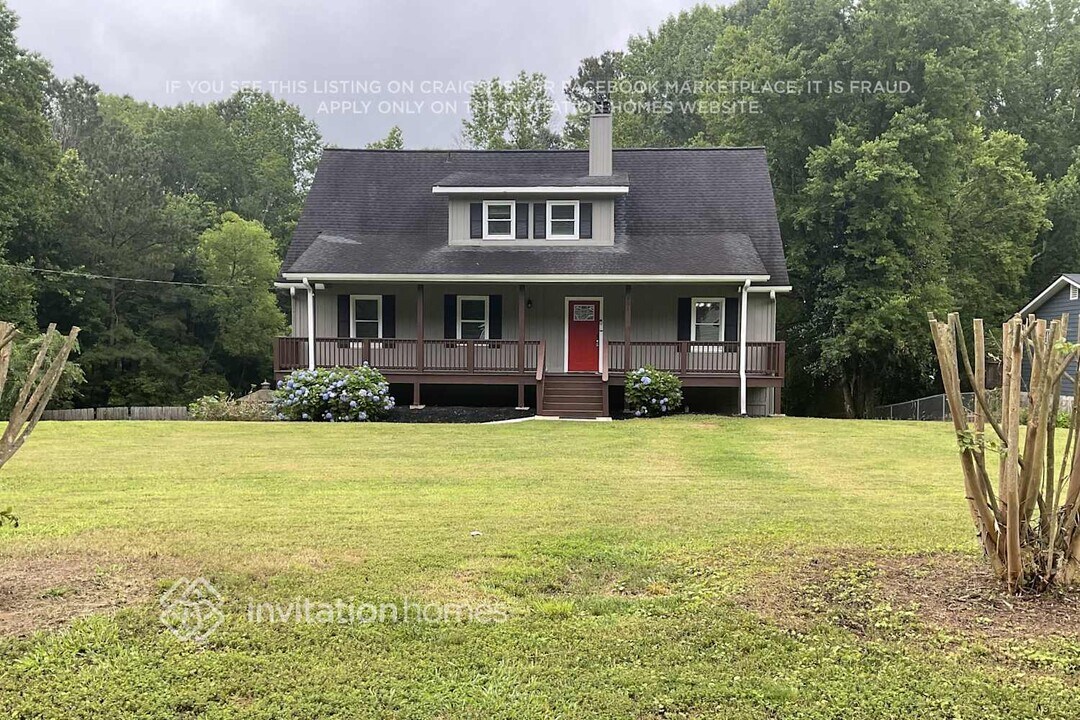 201 Chatooga Dr in Woodstock, GA - Building Photo
