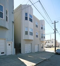 692 30th Ave in San Francisco, CA - Foto de edificio - Building Photo