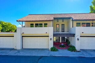 30747 Calle Chueca in San Juan Capistrano, CA - Building Photo