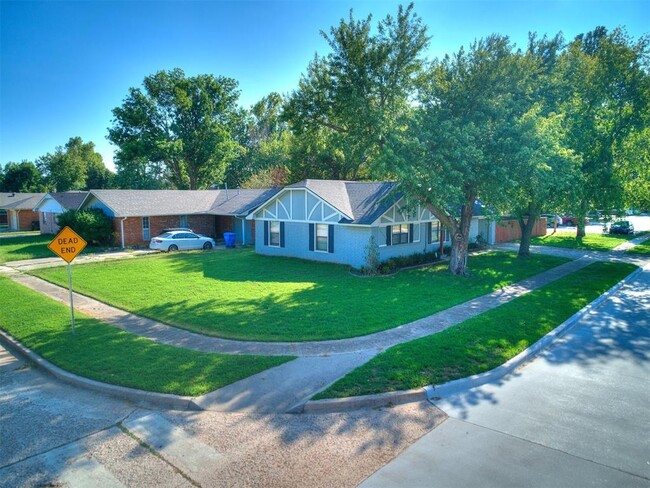 2020 W Brooks St in Norman, OK - Building Photo - Building Photo