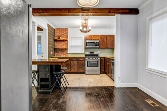 1747 Parkhill Dr in Decatur, GA - Building Photo - Building Photo