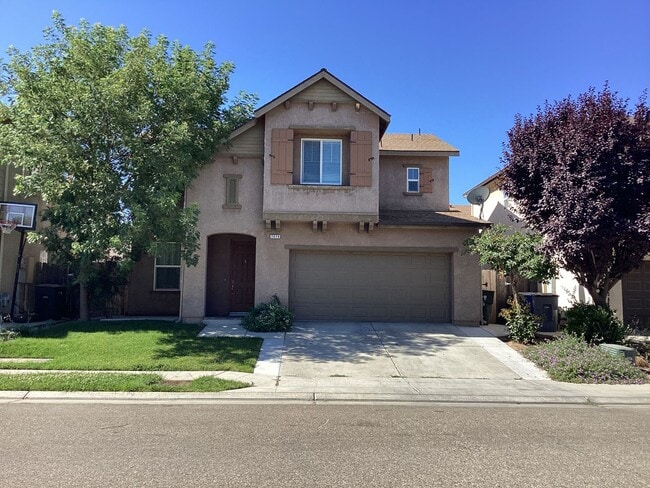 7479 E Giavanna Ave in Fresno, CA - Building Photo - Building Photo