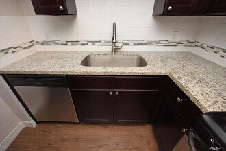 502 E Mariposa St, Unit 101 in Phoenix, AZ - Foto de edificio - Building Photo