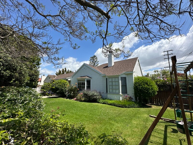2435 31st St in Santa Monica, CA - Foto de edificio
