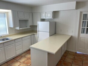 410 Ellwood Beach Dr in Goleta, CA - Building Photo - Building Photo