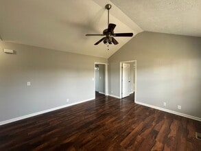 124 Eagle Creek Rd in Christiana, TN - Building Photo - Building Photo