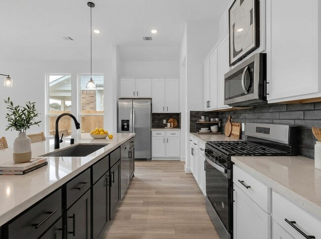 property at 2208 Inglenook Grv Dr