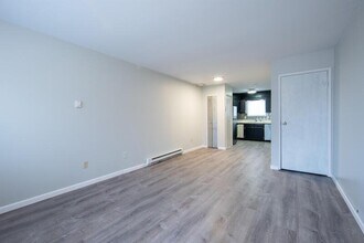 69 Ives Ct in Troy, NY - Foto de edificio - Building Photo