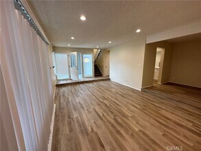 1155 Currier Ave in Simi Valley, CA - Building Photo - Building Photo