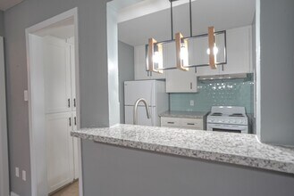 5216 Arboles Dr in Houston, TX - Building Photo - Building Photo