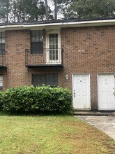 111 Timber Ln in Summerville, SC - Building Photo - Building Photo