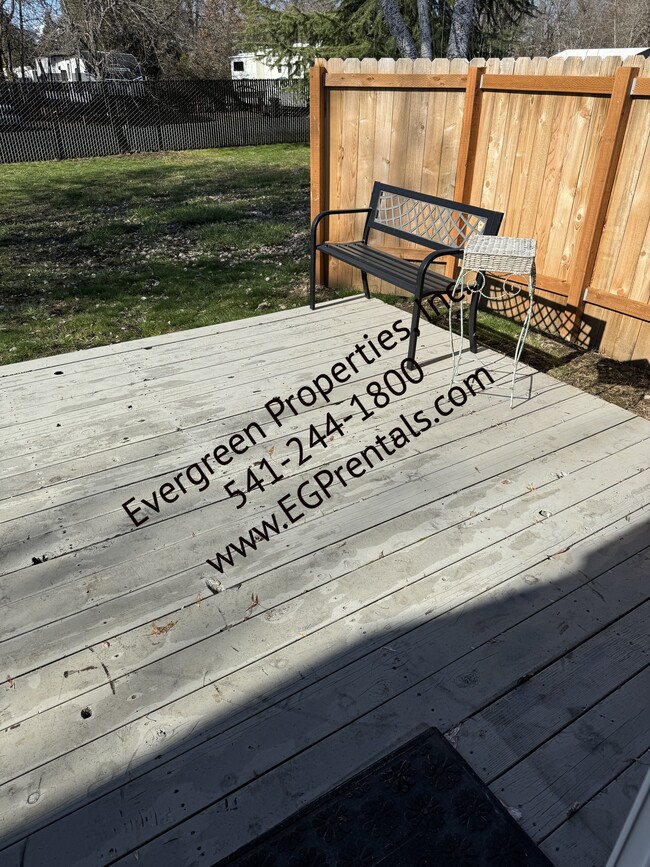 2776 Merlin Rd in Grants Pass, OR - Building Photo - Building Photo