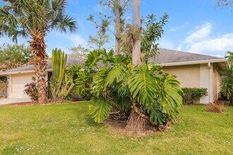 1653 Primrose Ln in Wellington, FL - Building Photo - Building Photo