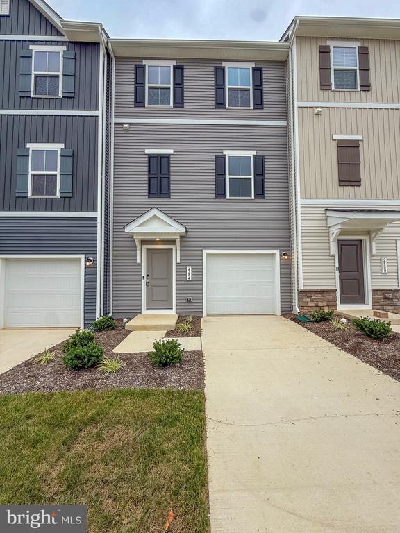 property at 2584 Cougar Ln