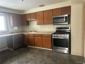 781 Campbell Blvd in Buffalo, NY - Building Photo - Building Photo