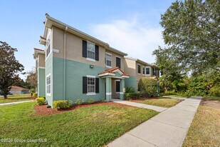 5663 Star Rush Dr in Melbourne, FL - Building Photo