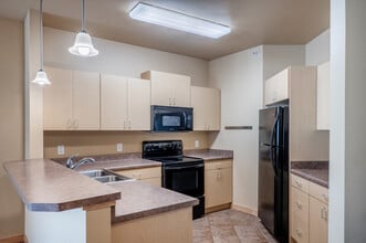 Cannery Square Apartments in Sun Prairie, WI - Building Photo - Interior Photo