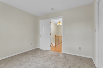 62 Manorwood Dr in Branford, CT - Building Photo - Building Photo