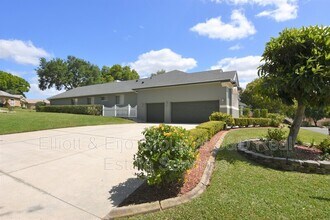 2218 Longleaf Cir in Lakeland, FL - Building Photo - Building Photo