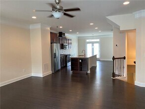 1952 Golden Gate Ln in Decatur, GA - Building Photo - Building Photo